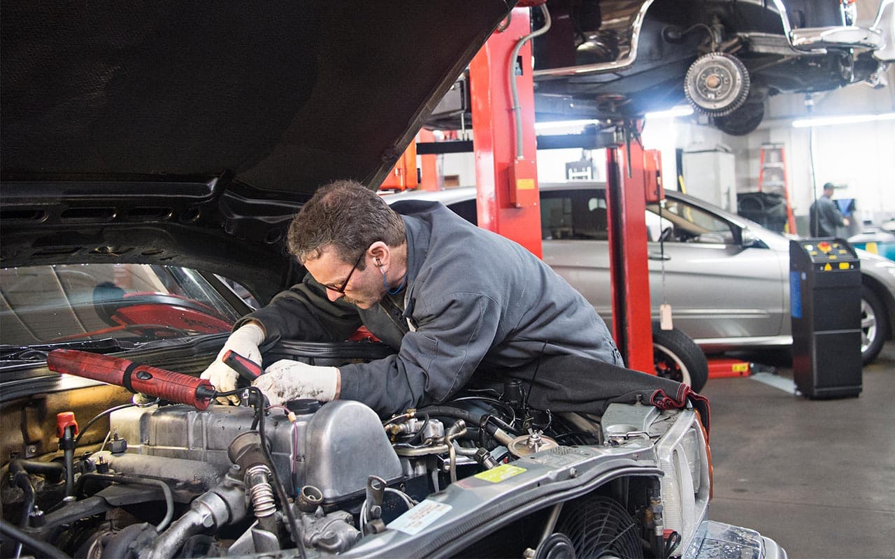 Certified Mechanic Salina KS – Diagnostics &amp; Full Auto Service
