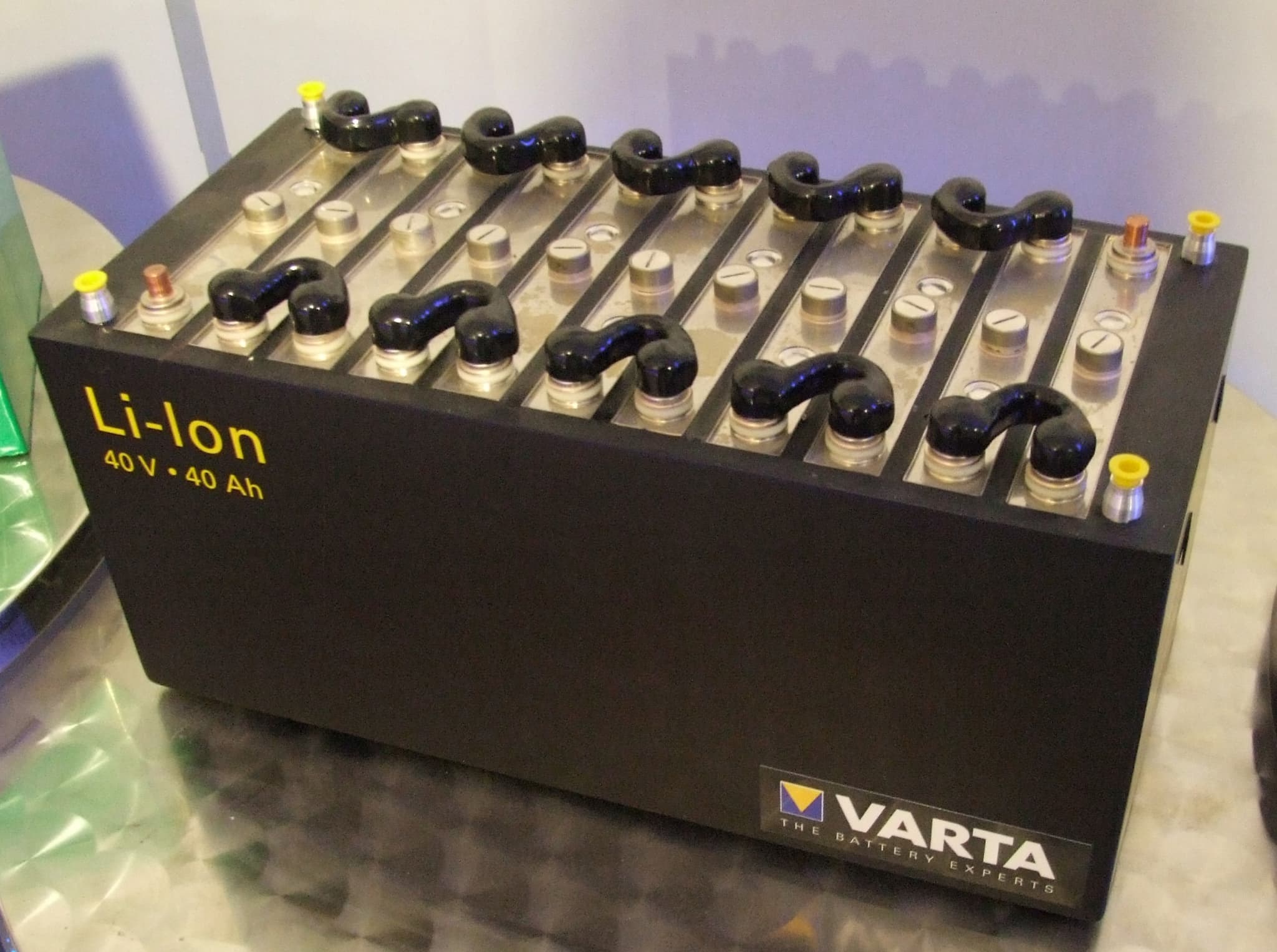 Why Lithium Batteries Offer the Best Performance for ESS Projects