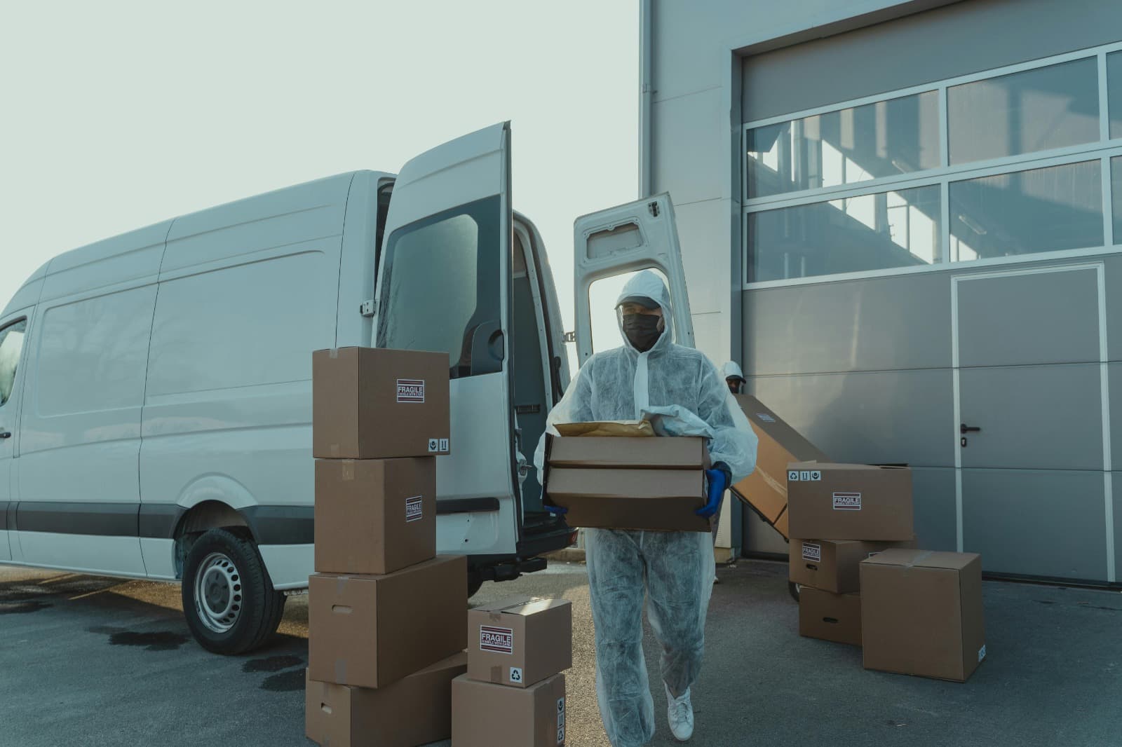 Long Distance Movers Calgary with Professional Packing Services