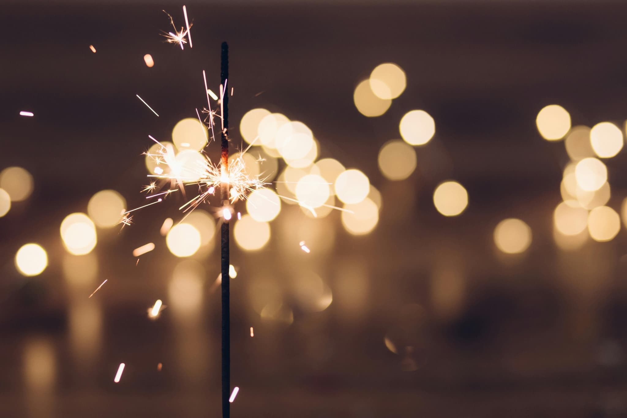Buy Fireworks Online UK – Safe &amp; Affordable Fireworks Delivered