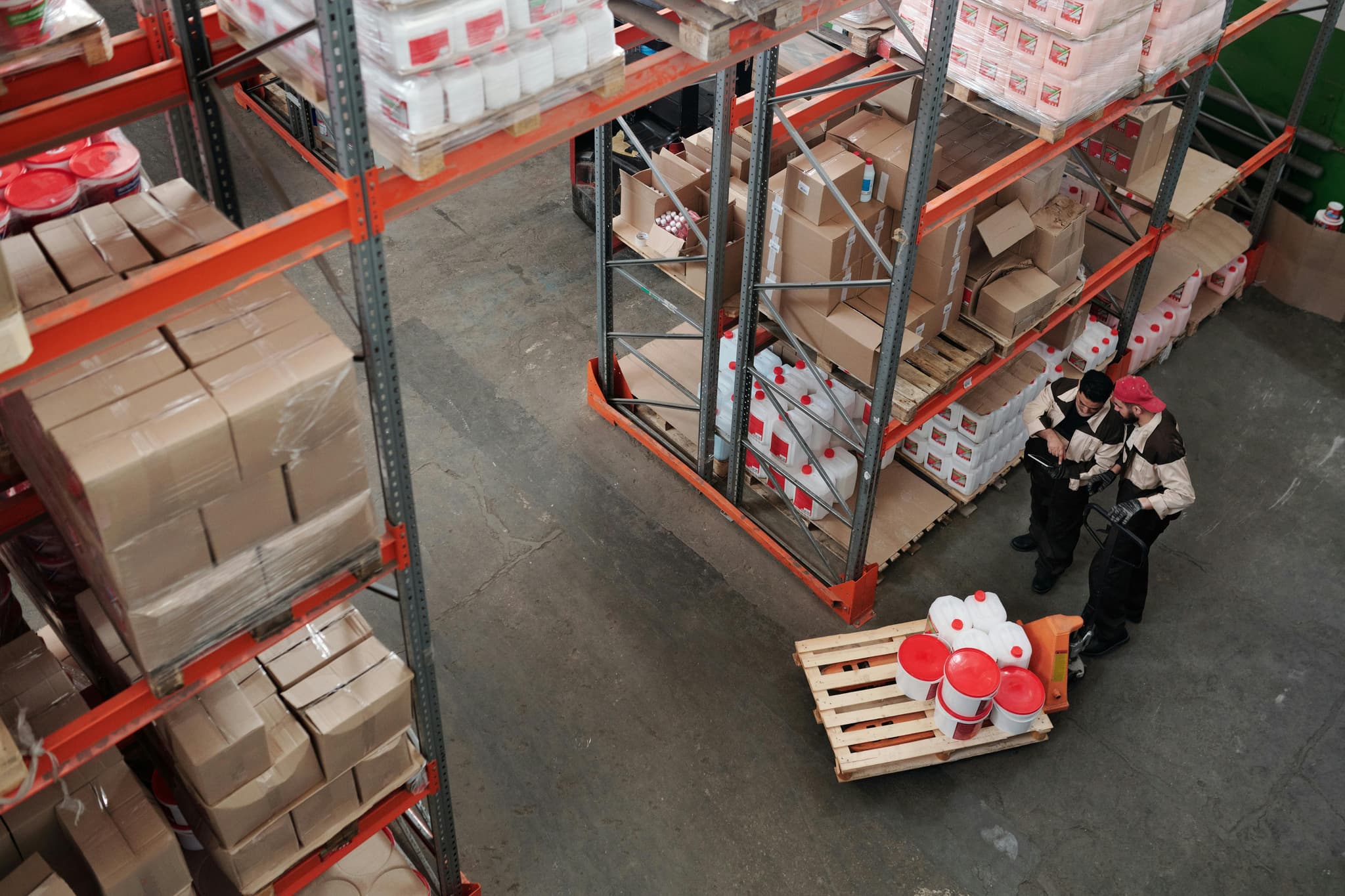 SAVE TIME WITH OUR AMAZON FBA PREP CENTRE UK SOLUTIONS