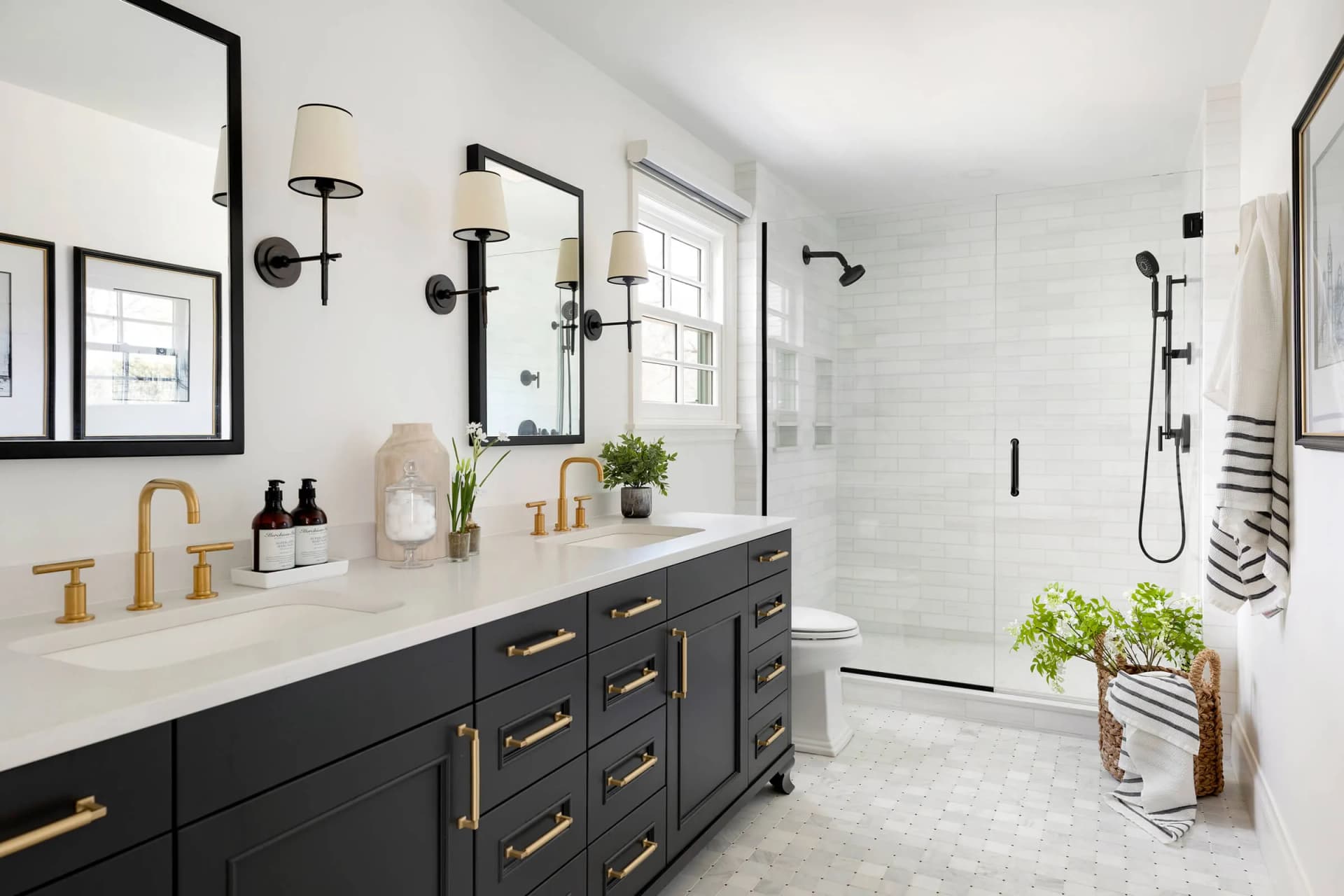 Tub-to-shower conversion Potomac MD – Create a Modern, Convenient, and Safe Shower Space