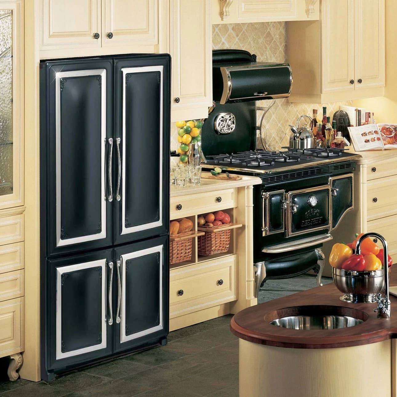 Retro Appliances vs. Modern Designs: What’s the Difference?