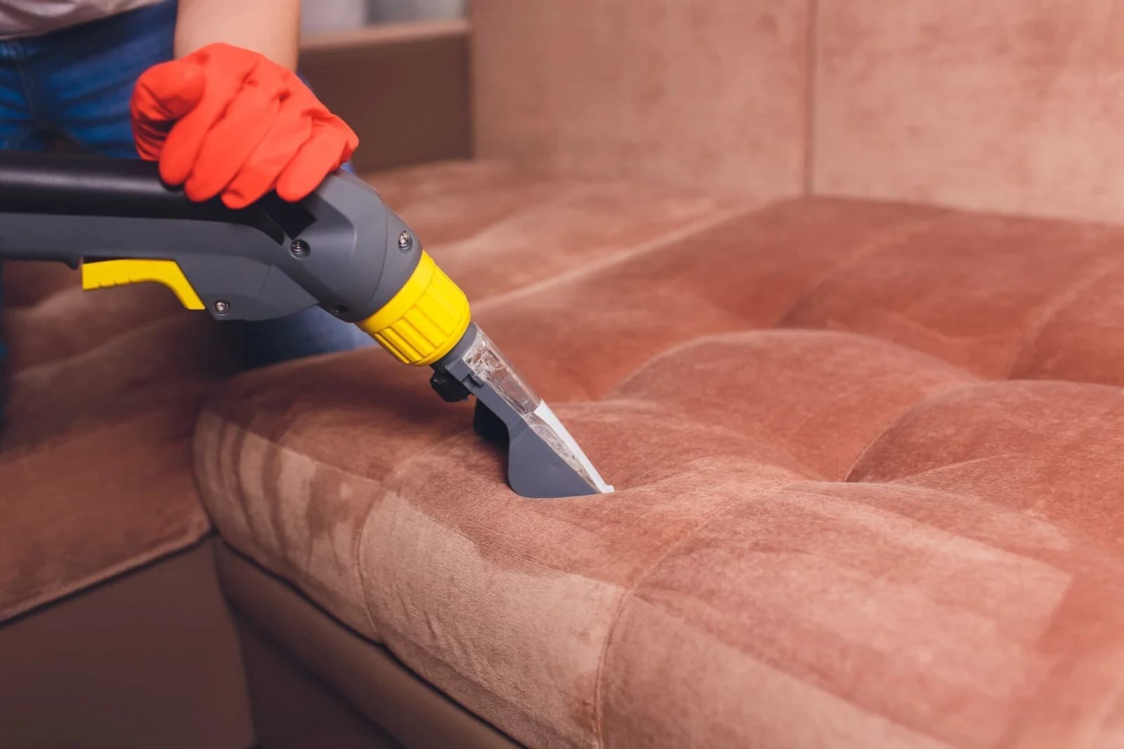Sofa Cleaning Dubai Team – Reliable Service at Your Doorstep