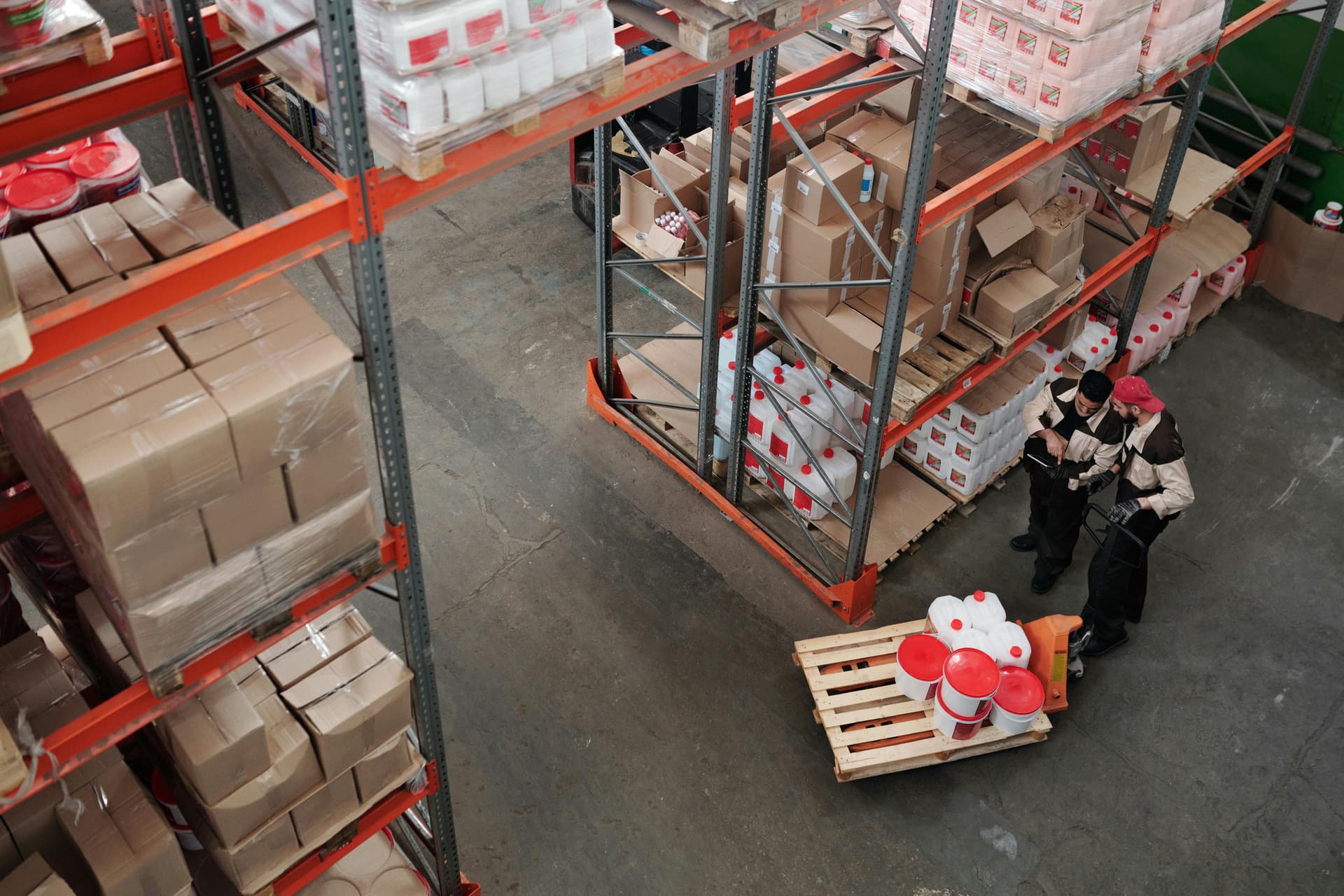 SAVE TIME WITH OUR AMAZON FBA PREP CENTRE UK SOLUTIONS