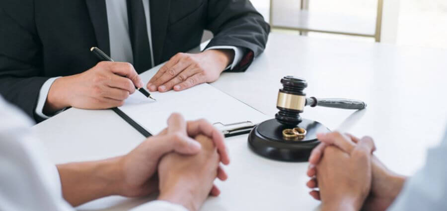 How a Maryland Divorce Lawyer Can Protect Your Assets