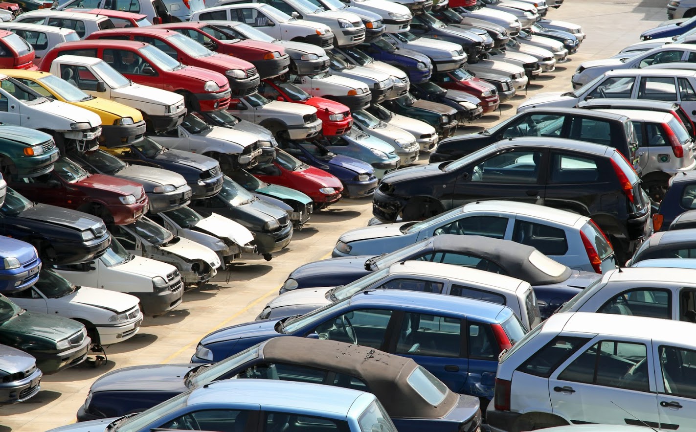 Leer alles over autosloop en het proces voor oude auto's