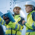 Use-Digital-Tablet-Controller-in-Modern-Factory